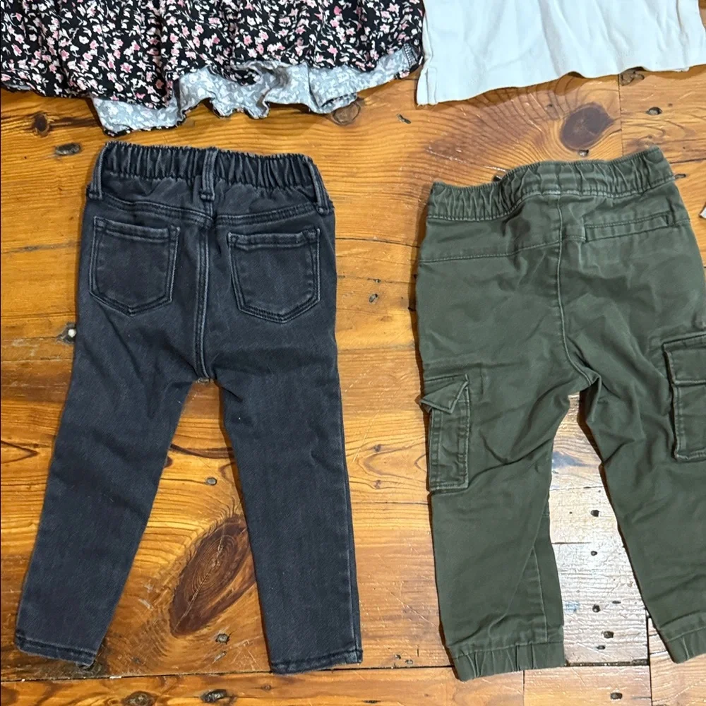 Bundle of Toddler Girl Kids Clothing with Floral Tops and Pants Size 2T